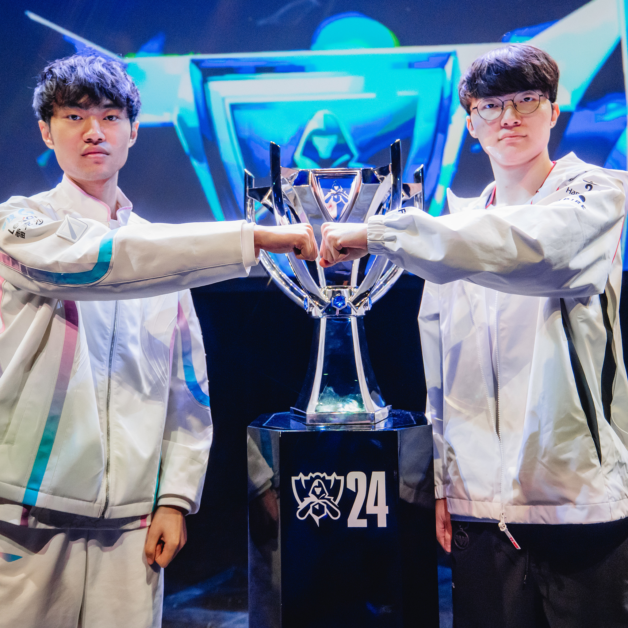 TES横扫JDG,Faker打出惊人五杀宿命之战成都决赛之夜,留下经典瞬间 TES横扫JDG,Faker打出惊人五杀宿命之战成都决赛之夜,留下经典瞬间