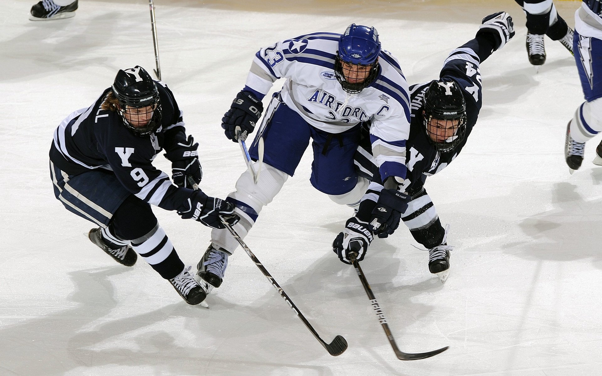 CBA爆冷之夜！广厦队如何掀翻新疆队，焦点战再现惊天逆转？